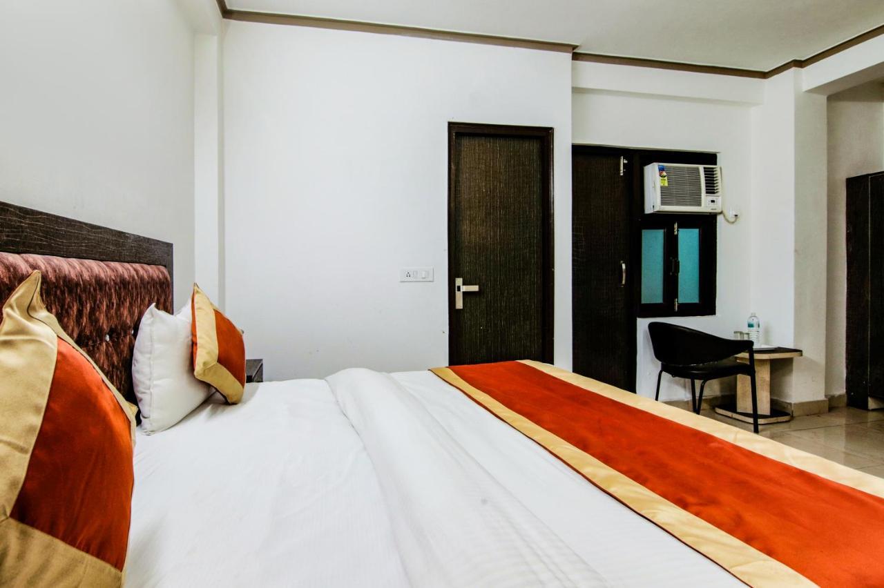 Hotel The Ocean Near Igi Airport New Delhi Eksteriør billede